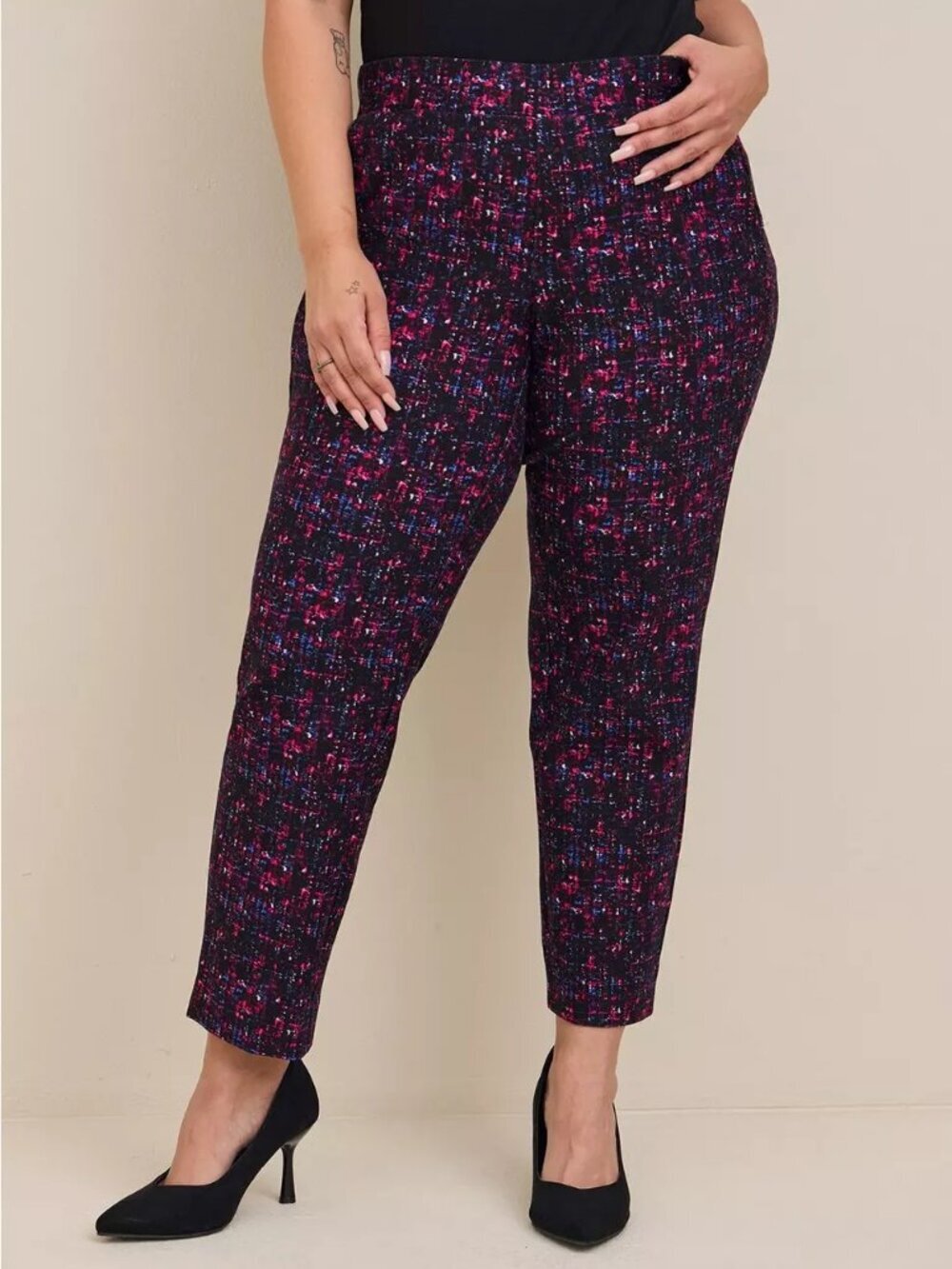 Torrid Pull-On Relaxed High-Rise Pant in Size 2R (Regular 18/20)